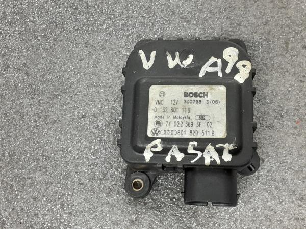 Motor del compuerta de la calefacción VOLKSWAGEN Passat (3B2)