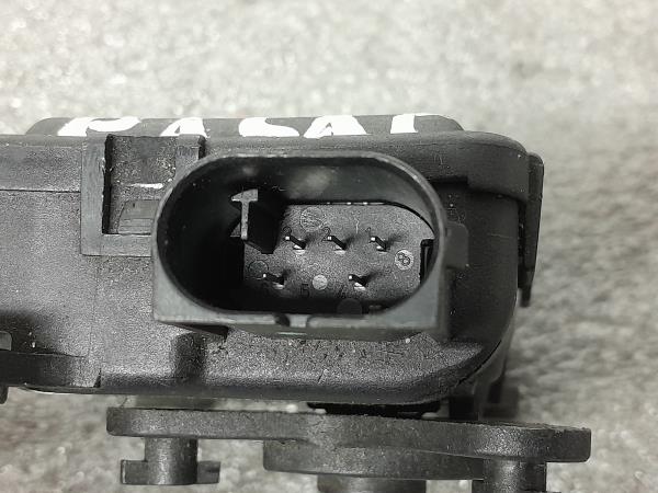 Motor del compuerta de la calefacción VOLKSWAGEN Passat (3B2) Imagem-2