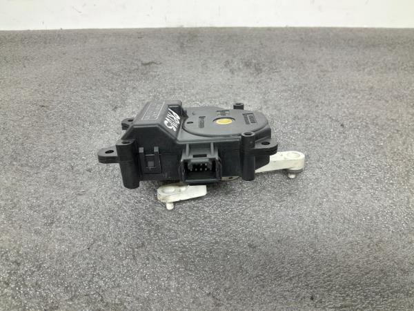 Motor del compuerta de la calefacción TOYOTA Prius Hatchback (_W3_) Imagem-3