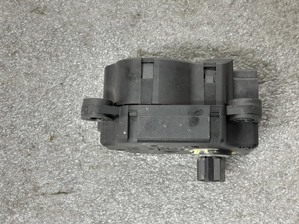 Motor del compuerta de la calefacción FORD Focus II (DA_) Imagem-2