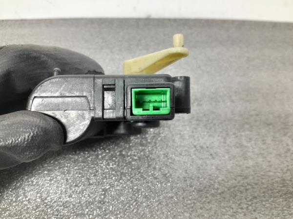 Motor del compuerta de la calefacción HONDA Civic VI Hatchback (EJ_, EK_) Imagem-2