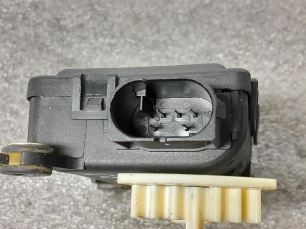 Motor del compuerta de la calefacción CITROËN C5 I (DC_) Imagem-3