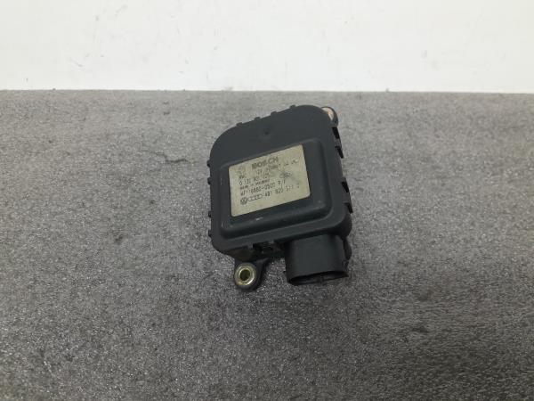 Motor del compuerta de la calefacción AUDI A6 (4B2, C5)