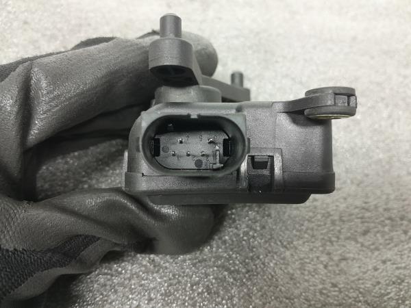 Motor del compuerta de la calefacción AUDI A6 (4B2, C5) Imagem-3