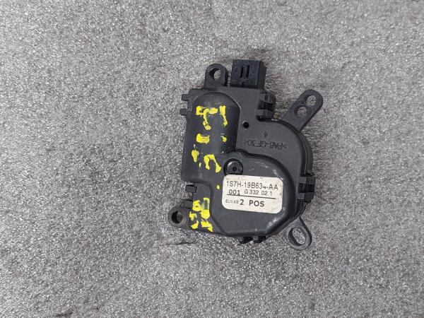 Motor del compuerta de la calefacción FORD Fiesta V (JH_, JD_)