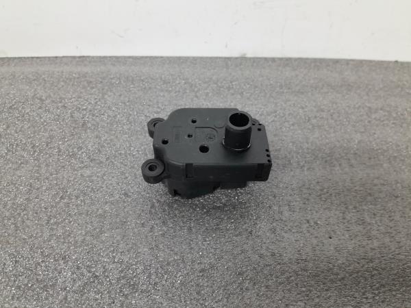 Motor del compuerta de la calefacción ALFA ROMEO 147 (937_) Imagem-1