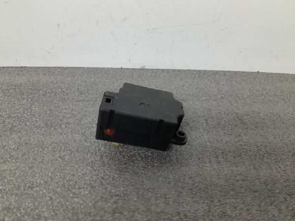 Motor del compuerta de la calefacción RENAULT Megane II (BM0/1_, CM0/1_)