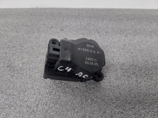 Motor del compuerta de la calefacción CITROËN C4 I (LC_)