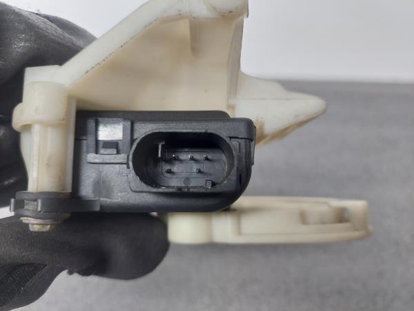 Motor del compuerta de la calefacción VOLKSWAGEN Passat (3B2) Imagem-4