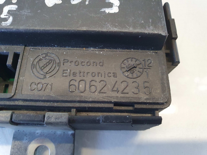 Módulo confort ALFA ROMEO 145 (930_) Imagem-1