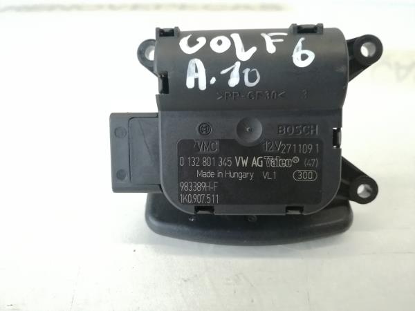 Motor del compuerta de la calefacción VOLKSWAGEN Golf VI (5K1) Imagem-1