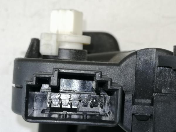 Motor del compuerta de la calefacción VOLKSWAGEN Golf VI (5K1) Imagem-3