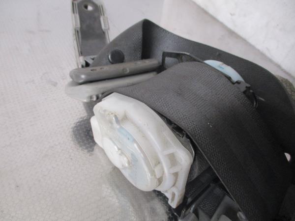 Right rear seatbelt MITSUBISHI Pajero Classic (V2_W) Imagem-1