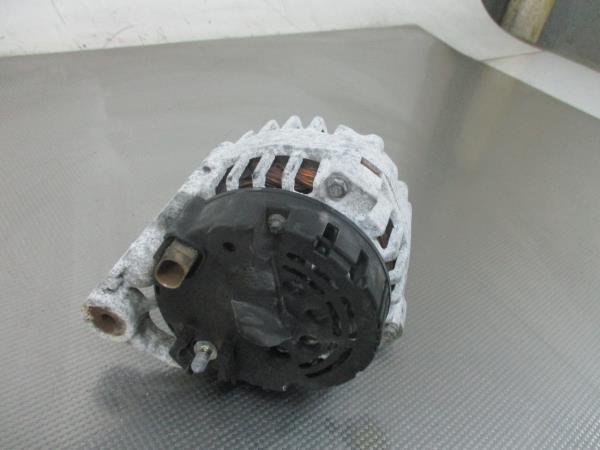 Alternador VOLKSWAGEN Passat (3B2) Imagem-2