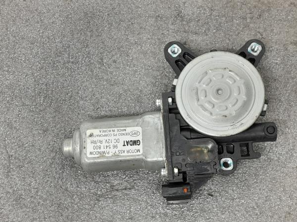 Motor vidro trás esquerdo CHEVROLET Aveo Sedan (T250, T255) Imagem-1 Motor vidro trás esquerdo CHEVROLET Aveo Sedan (T250, T255) Imagem-1