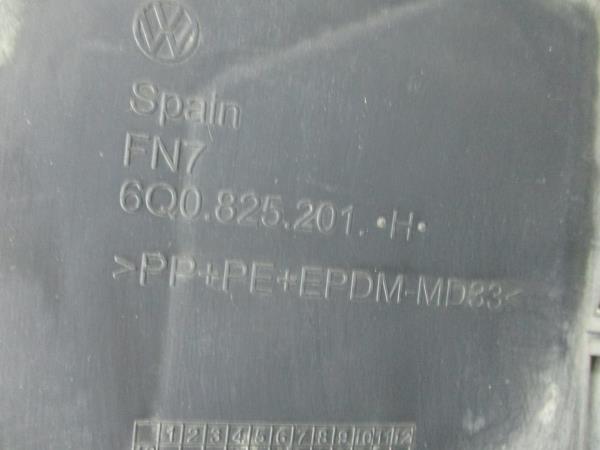 Resguardo Termoventilador VOLKSWAGEN Polo (6R, 6C) Imagem-4