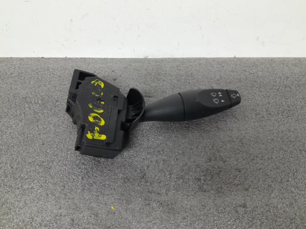 Conjunto / manetes de luzes e limpa vidros FORD Focus I (DAW, DBW)