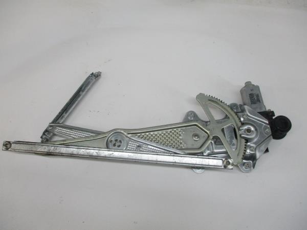 Elevador vidros frente direito TOYOTA Yaris (_P1_) Imagem-4