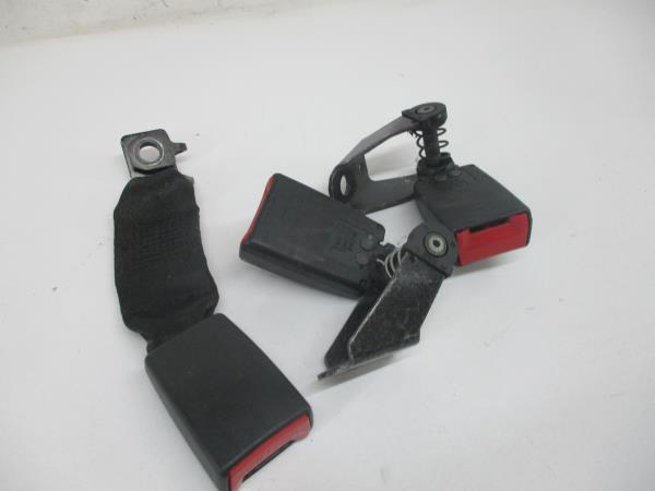 Hebilla de cinturón trasero izquierdo BMW X3 (E83) Imagem-1