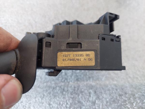 Conjunto / manetes de luzes e limpa vidros FORD Mondeo III (B5Y) Imagem-2