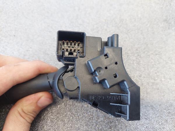 Conjunto / manetes de luzes e limpa vidros FORD Ka (RU8) Imagem-3