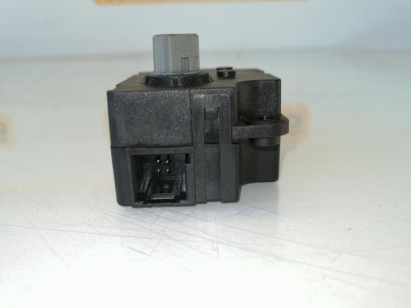 Motor del compuerta de la calefacción CITROËN C4 II (B7) Imagem-2