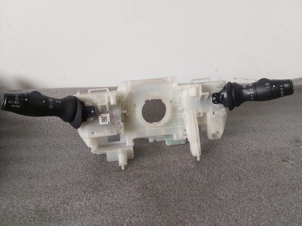 Conjunto / manetes de luzes e limpa vidros RENAULT Megane III (BZ0_)