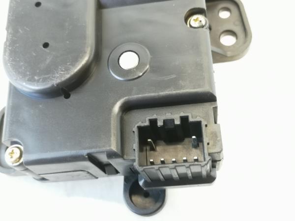 Motor del compuerta de la calefacción HYUNDAI Matrix (FC) Imagem-1