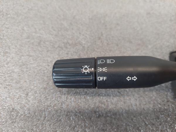 Conjunto / manetes de luzes e limpa vidros MAZDA 323 III Sedan (BF) Imagem-2