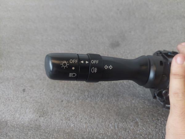 Conjunto / manetes de luzes e limpa vidros TOYOTA Prius Hatchback (_W2_) Imagem-2