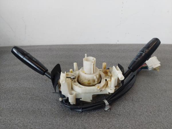 Conjunto / manetes de luzes e limpa vidros KIA Carnival I (UP)