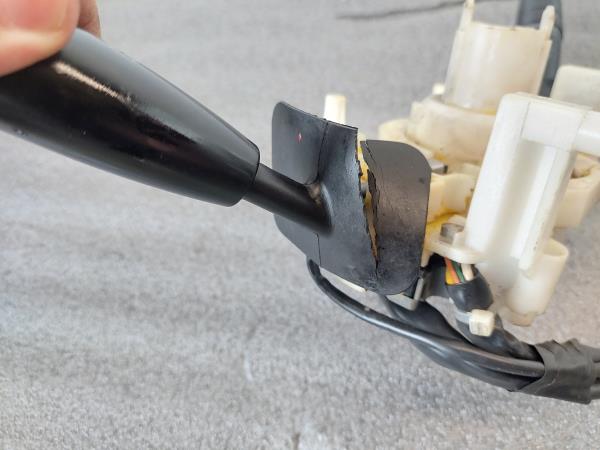 Conjunto / manetes de luzes e limpa vidros KIA Carnival I (UP) Imagem-4