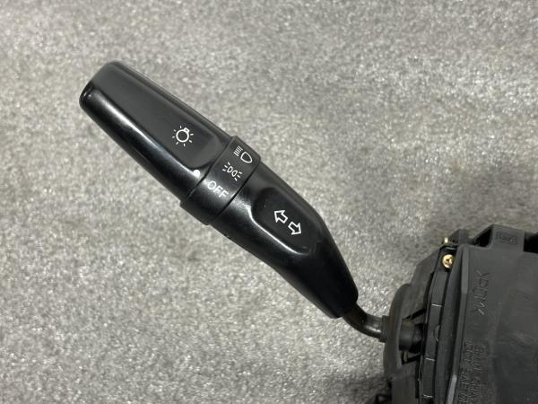 Conjunto / manetes de luzes e limpa vidros HYUNDAI H-1 (A1) Imagem-1