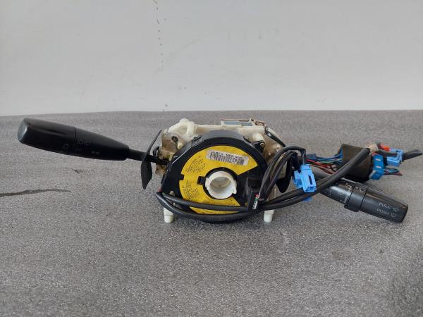 Conjunto / manetes de luzes e limpa vidros KIA Shuma (FB)