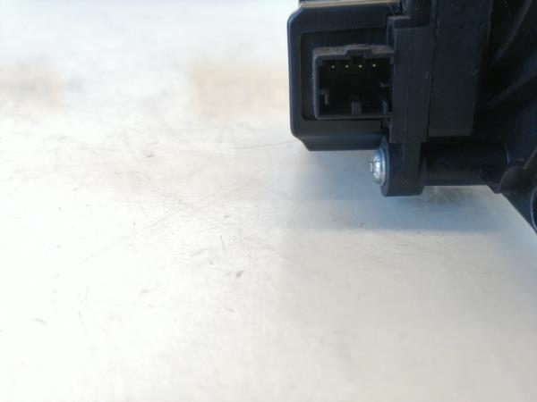 Motor del compuerta de la calefacción BMW 1 (E87) Imagem-3