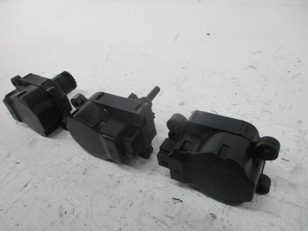 Motor del compuerta de la calefacción CITROËN DS3 Imagem-1