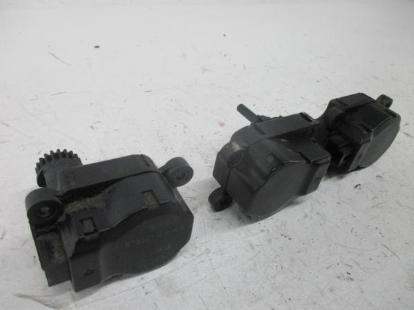 Motor del compuerta de la calefacción CITROËN DS3 Imagem-2