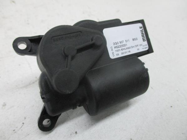 Motor del compuerta de la calefacción VOLKSWAGEN Polo (AW1) Imagem-2