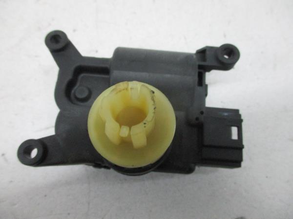 Motor del compuerta de la calefacción VOLKSWAGEN Polo (AW1) Imagem-3