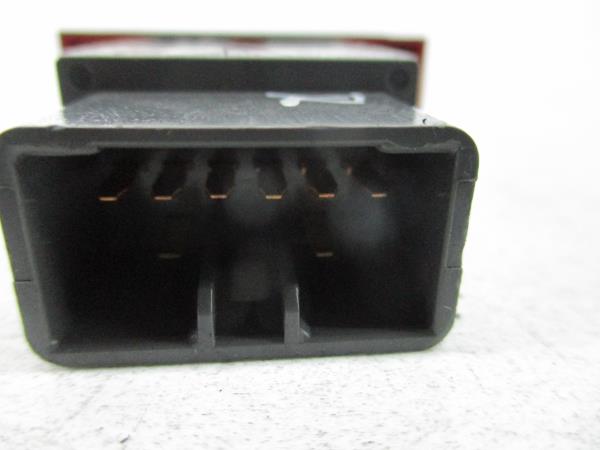 Botão / interruptor 4 piscas CHEVROLET Spark (M300) Imagem-3 Botão / interruptor 4 piscas CHEVROLET Spark (M300) Imagem-3