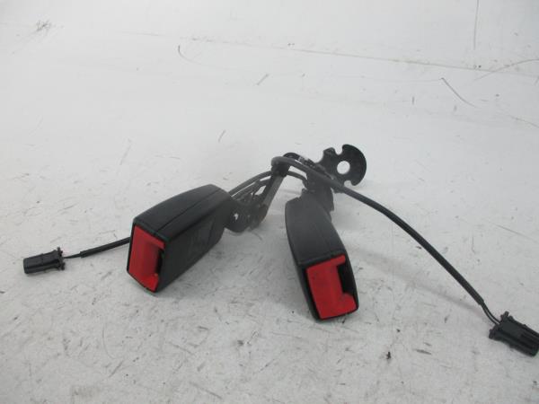 Hebilla de cinturón trasero izquierdo AUDI A1 (8X1, 8XK) Imagem-2