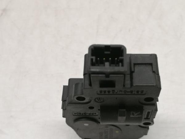 Motor del compuerta de la calefacción BMW 1 (E87) Imagem-1