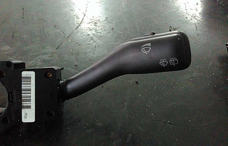 Conjunto / manetes de luzes e limpa vidros VOLKSWAGEN Golf IV (1J1)