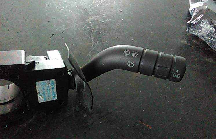 Conjunto / manetes de luzes e limpa vidros VOLKSWAGEN Fox (5Z1, 5Z3, 5Z4)