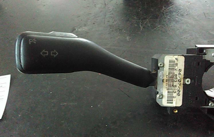 Conjunto / manetes de luzes e limpa vidros SEAT Toledo II (1M2)