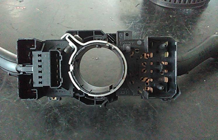 Conjunto / manetes de luzes e limpa vidros SKODA Fabia I Hatchback (6Y2) Imagem-2