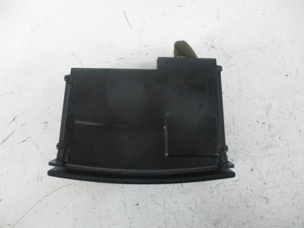 Ashtray KIA Sorento I (JC) Imagem-2