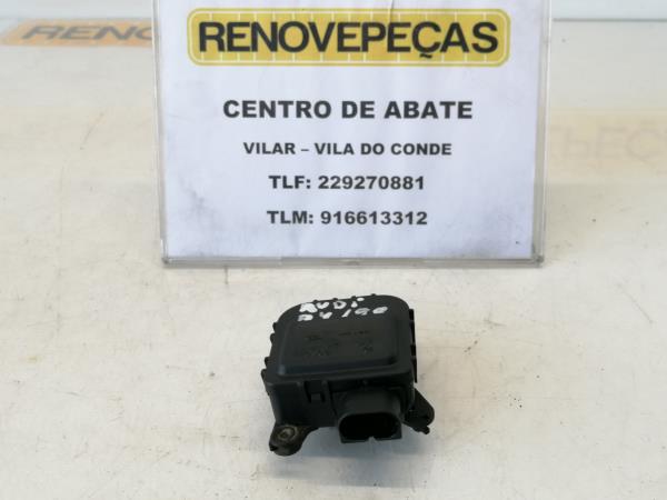 Motor del compuerta de la calefacción AUDI A4 (8D2, B5)