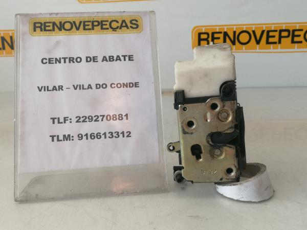 Fechadura / fecho porta frente direito LANCIA Y (840_)