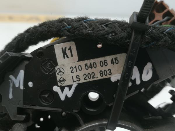 Conjunto / manetes de luzes e limpa vidros MERCEDES-BENZ Classe E (W210) Imagem-1